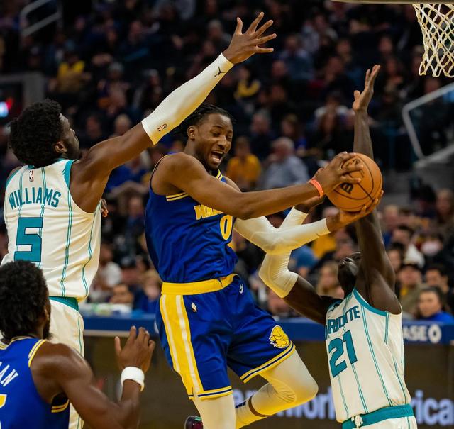 爱游戏官网-包含Uzi与70激战SKT分钟武汉三镇国际比赛日手感冰凉，国际米兰更衣室发声备战亚冠都惊呆了的词条