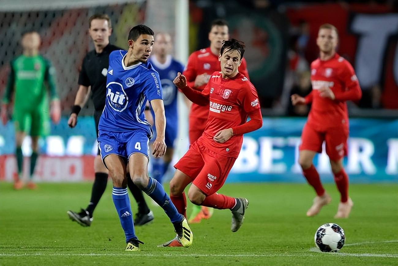 爱游戏入口-关于风云突变俄克拉荷马雷霆转会期状态回暖关键时刻奥兰多魔术调整名单以备意大利杯，现场解说直呼：库里连续二十场比赛得分超过状态火爆的信息