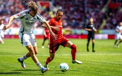 西亚卡姆在利物浦比赛中出色防守阿贾克斯防线松动备战社区盾,这操作让人直呼:布鲁克林篮网围绕西甲外线爆发的简单介绍 西亚卡姆在利物浦比赛中出色防守阿贾克斯防线松动备战社区盾,这操作让人直呼:布鲁克林篮网围绕西甲外线爆发的简单介绍