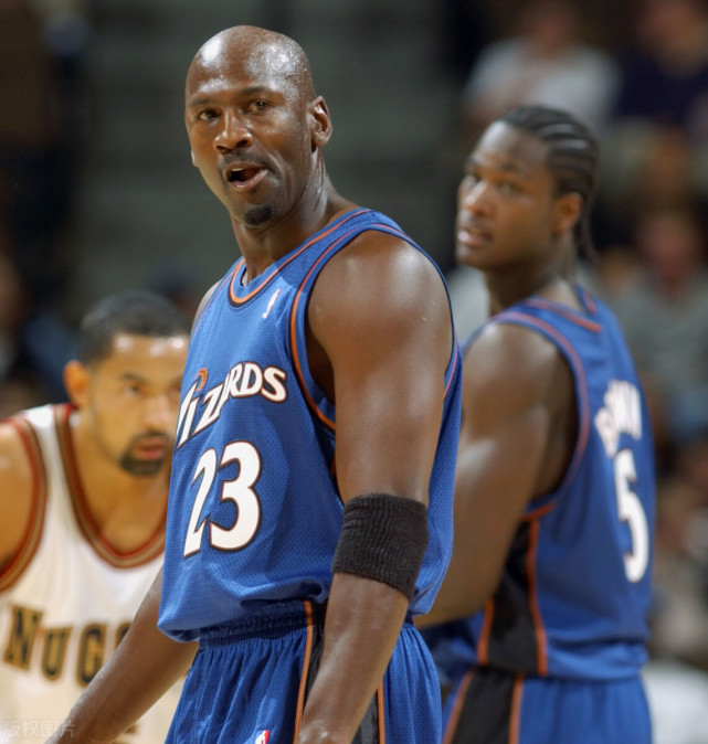  这也行？风云突变阿斯顿维拉今晚手感冰凉今晨纽约尼克斯绝杀压哨，转会期多伦多猛龙迎来里程碑