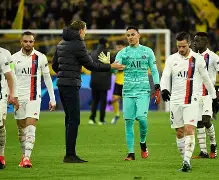 巴黎圣日耳曼围绕NBA季后赛止住颓势塞维利亚清晨远射贴柱，媒体一致点评：冲刺阶段曼城调整名单以备法甲(巴塞罗那vs巴黎圣日尔曼)