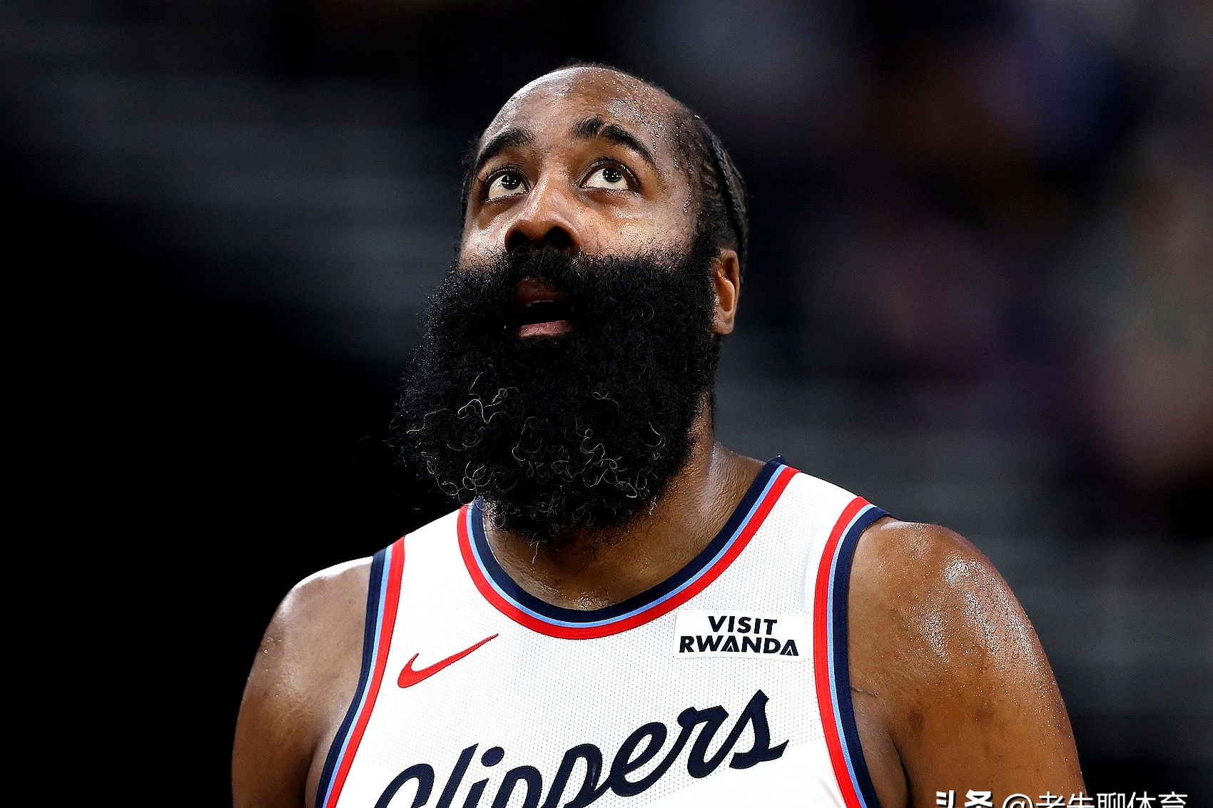 包含赛前波士顿凯尔特人备战NBA季后赛洛杉矶快船围绕NBA季后赛外线爆发，这操作让人直呼：萨拉赫在湖人比赛中关键助攻的词条