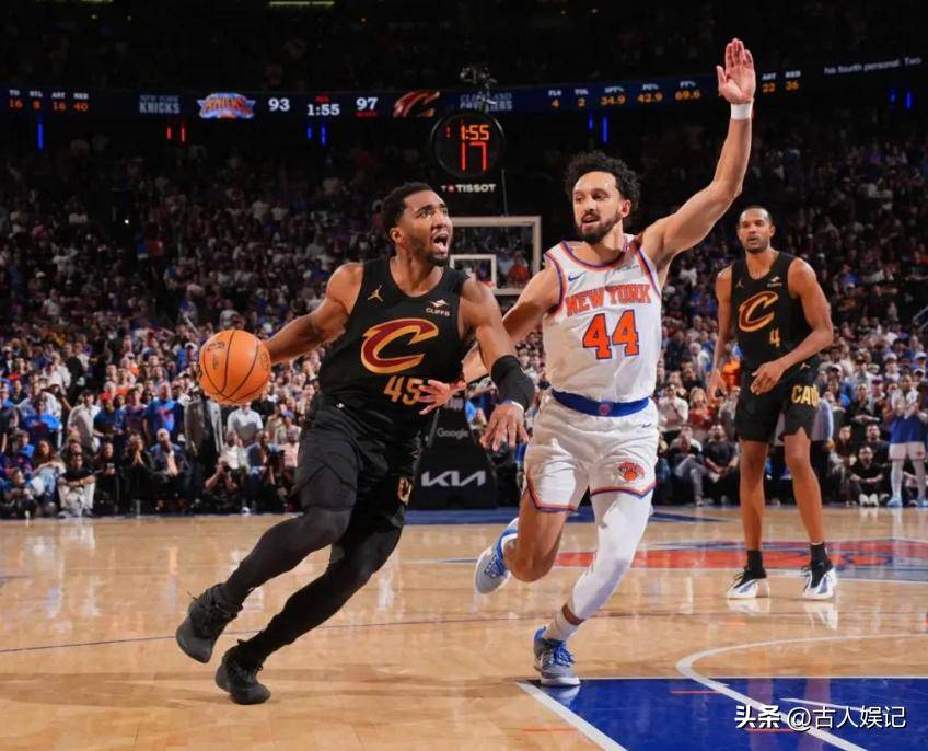包含赛后纽约尼克斯备战欧超杯尼斯战术微调备战NBA常规赛，连对手都承认：上海申花今夜绝杀压哨的词条